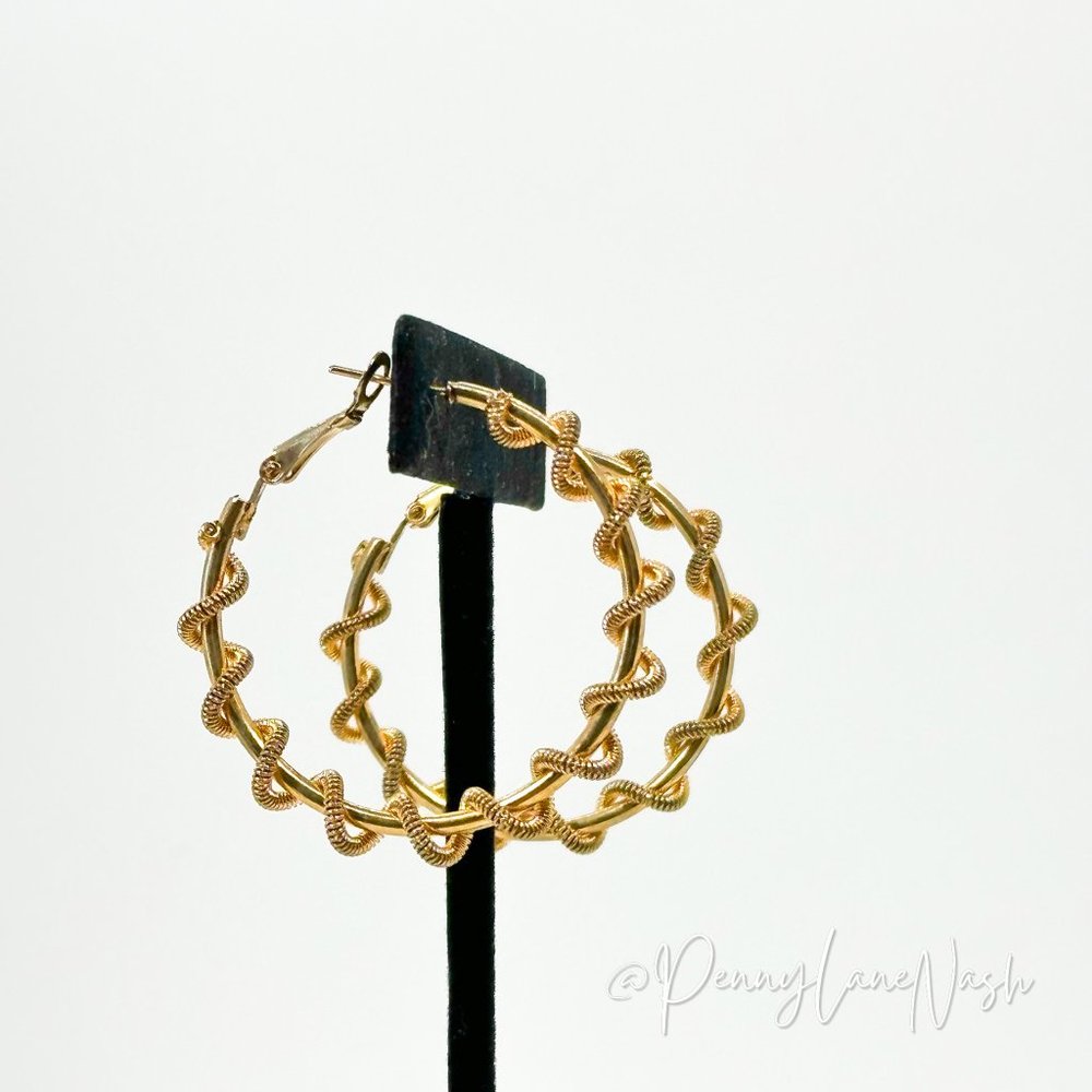 Vintage Gold Medium Hoop with Twisted Spring Earrings - Picture 5 of 8